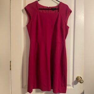 Tahari‎ Dark Pink Pencil Dress 12 Business Career Party Cocktail Barbie Travel